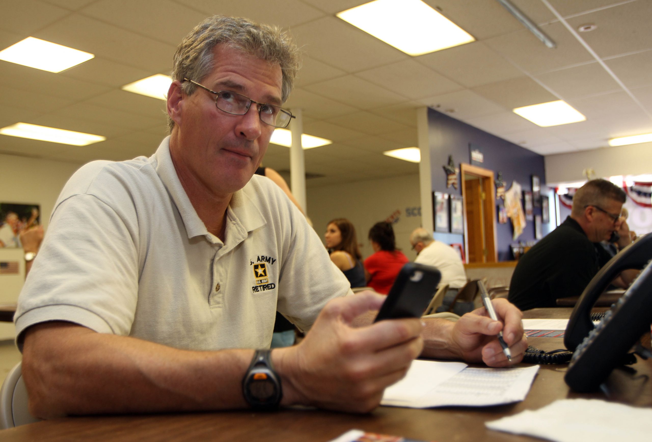 Scott Brown wins over New Hampshire Republicans