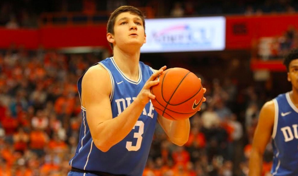 Ted Cruz trolls Deadspin with hoops photo