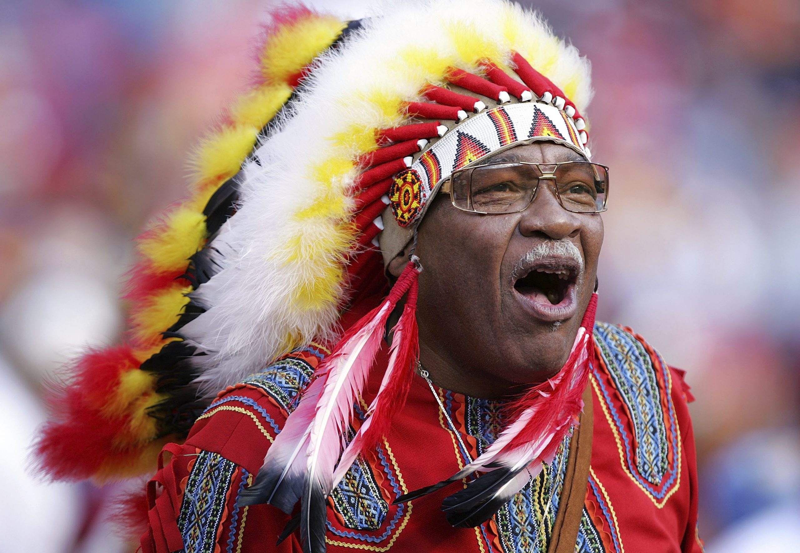 Examiner Editorial: Redskins’ Dan Snyder should tell the PC bullies to shove it