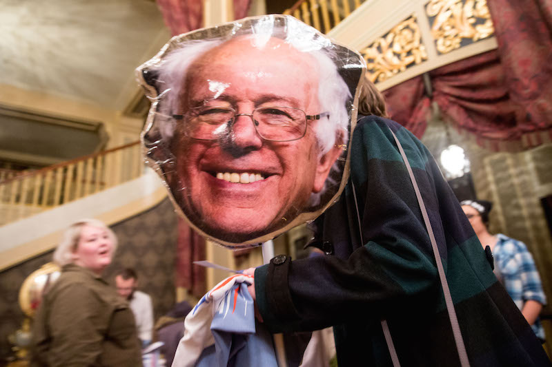 Porn stars hate Trump, love Sanders