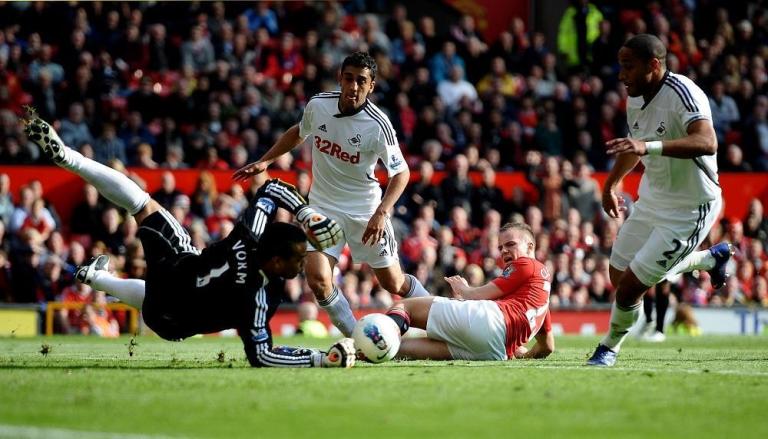 Jim Williams: Soccer nuts can watch nine games at once