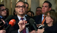Rep. Luis Gutierrez is OK with paying ‘hostage takers’ for border wall to save Dreamers