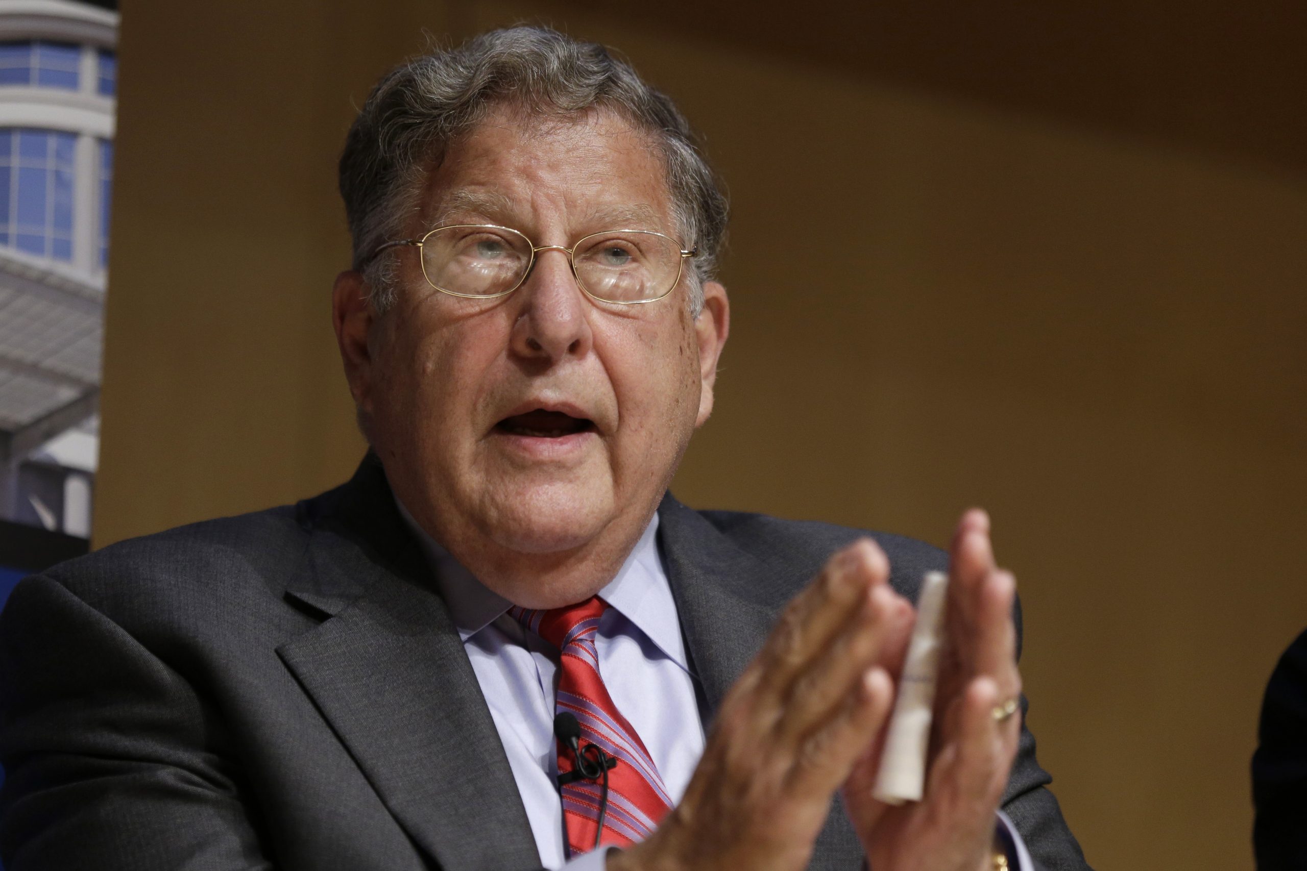 Former Bush chief Sununu endorses Trump