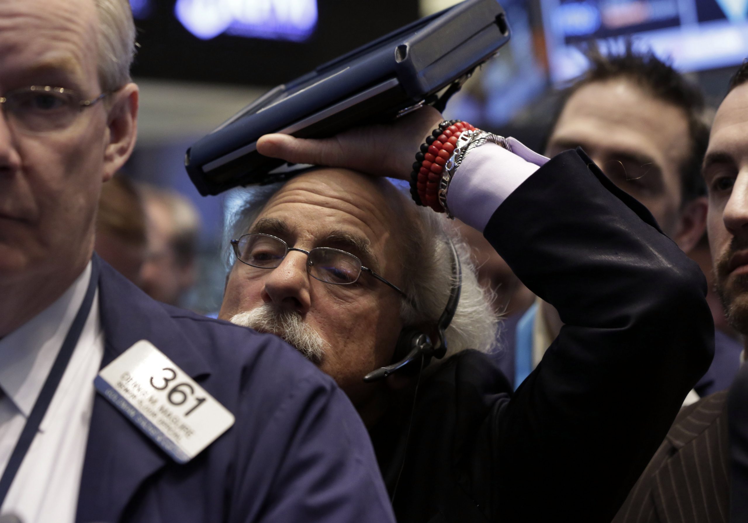After tough January, stock extend slide