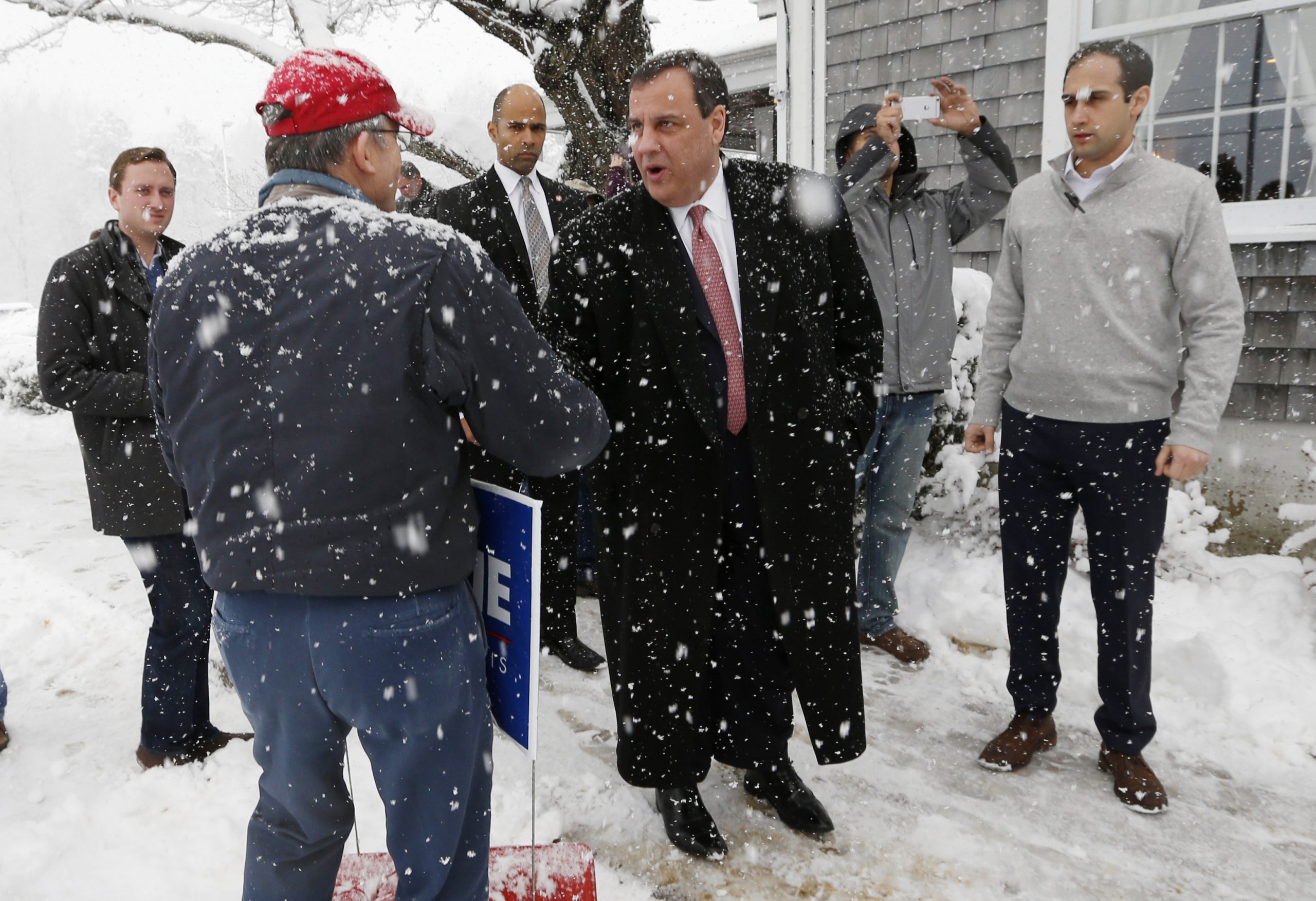Christie warns Rubio, Cruz votes jeopardize N.H. primary status