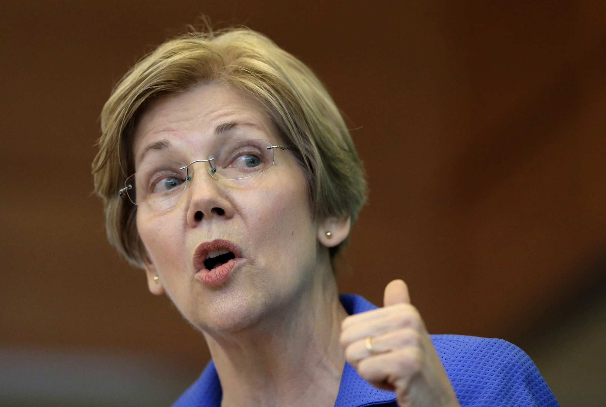 Elizabeth Warren calls NLRB joint employer rollback ‘tainted’