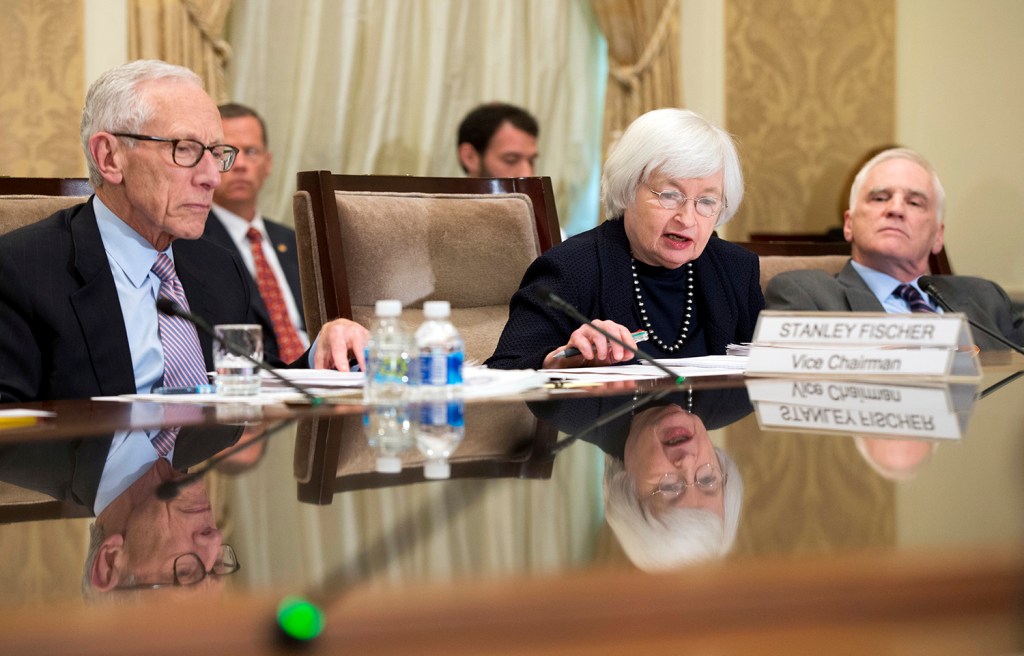 Fed announces new restrictions on the ‘revolving door’