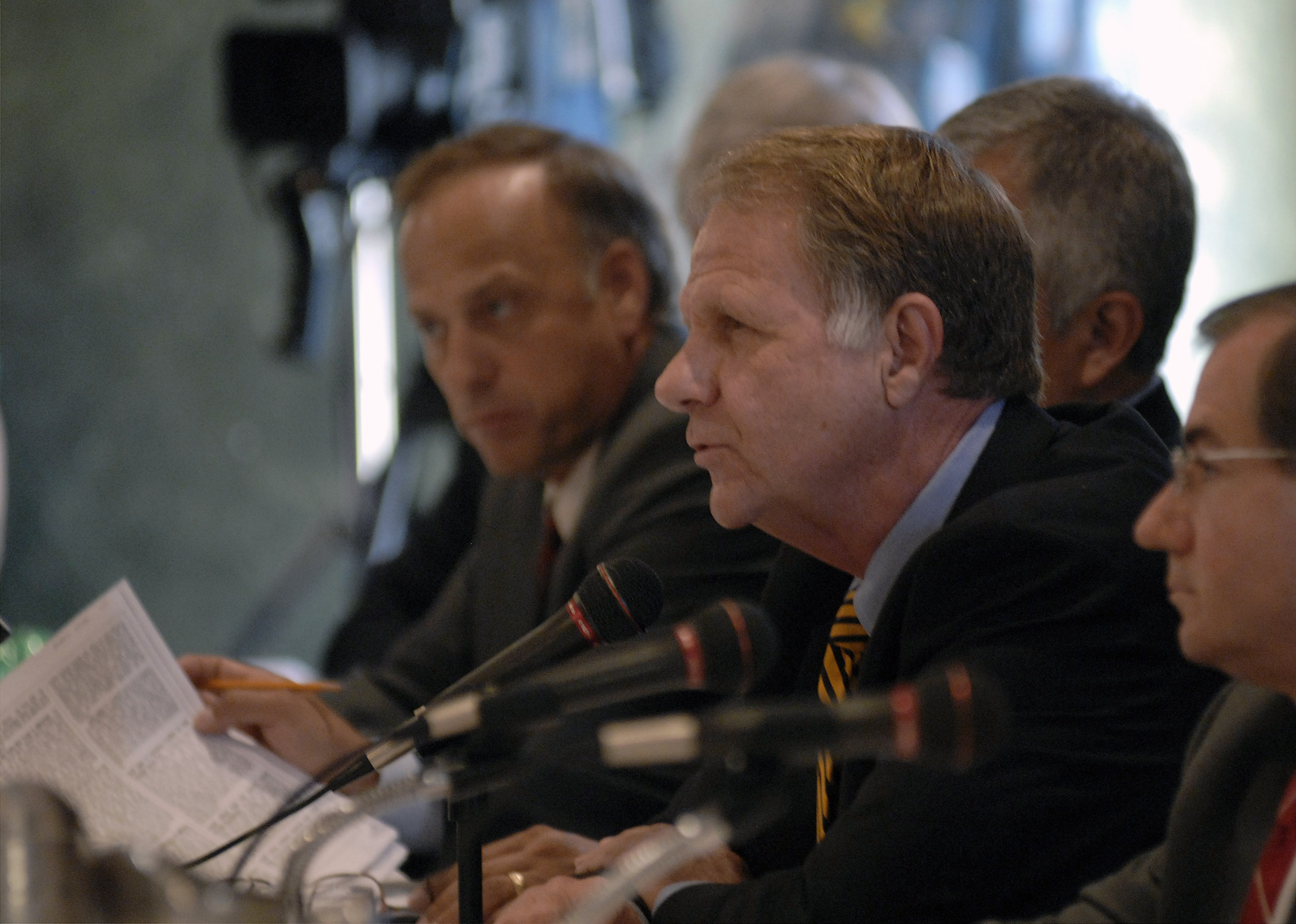 Lawmaker proposes bill to invoke NATO after Paris attack