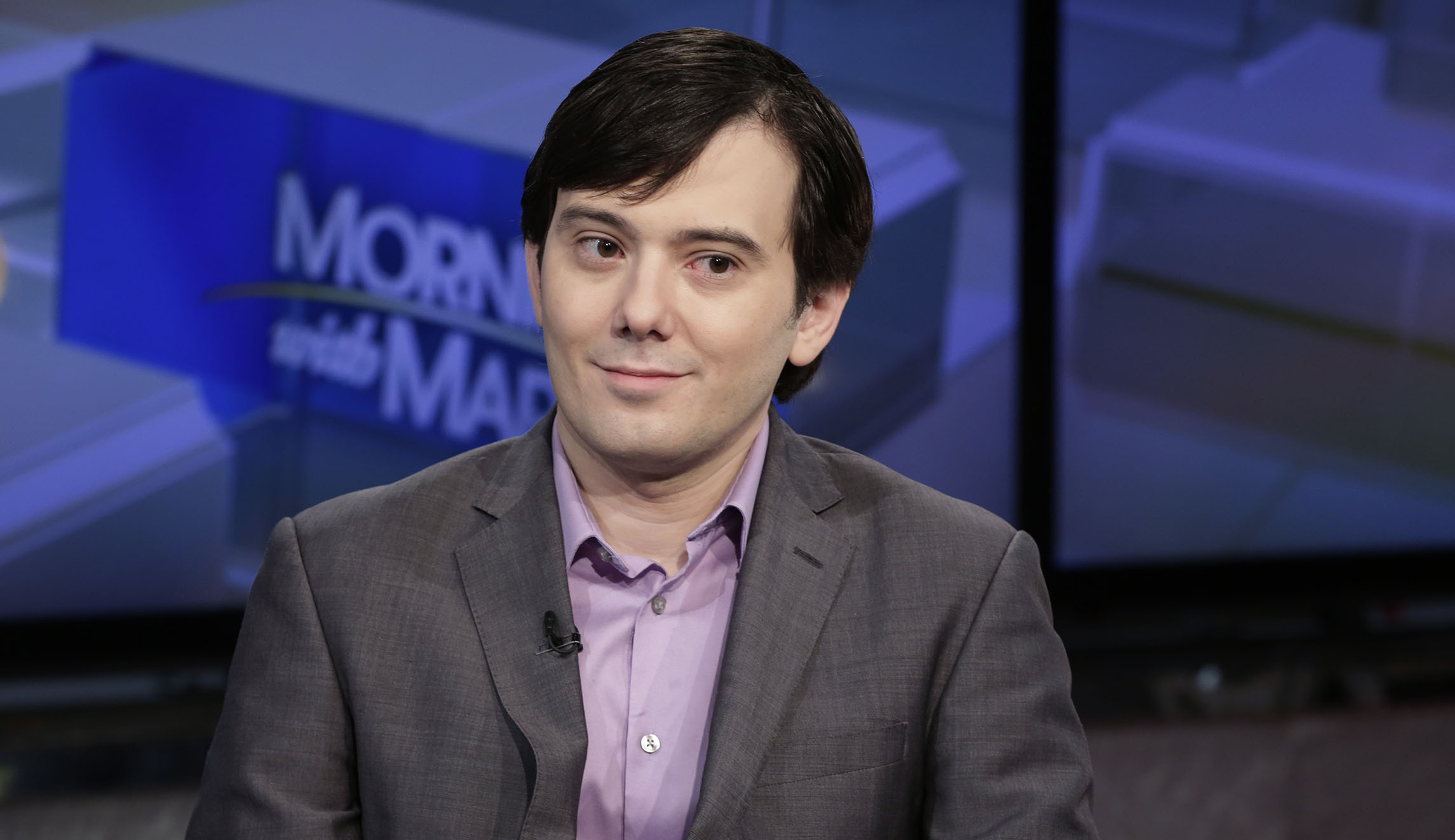Martin Shkreli apologizes for post promising a reward for Hillary Clinton’s hair