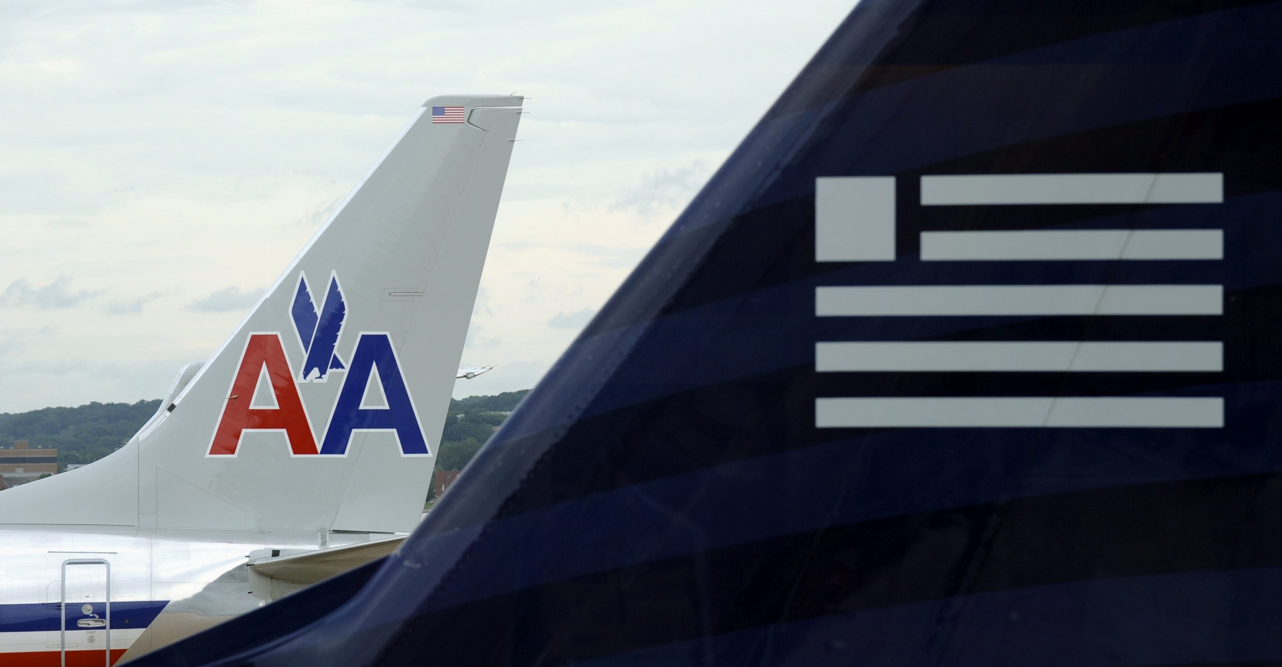 US Airways, American Airlines fight surprise merger ruling