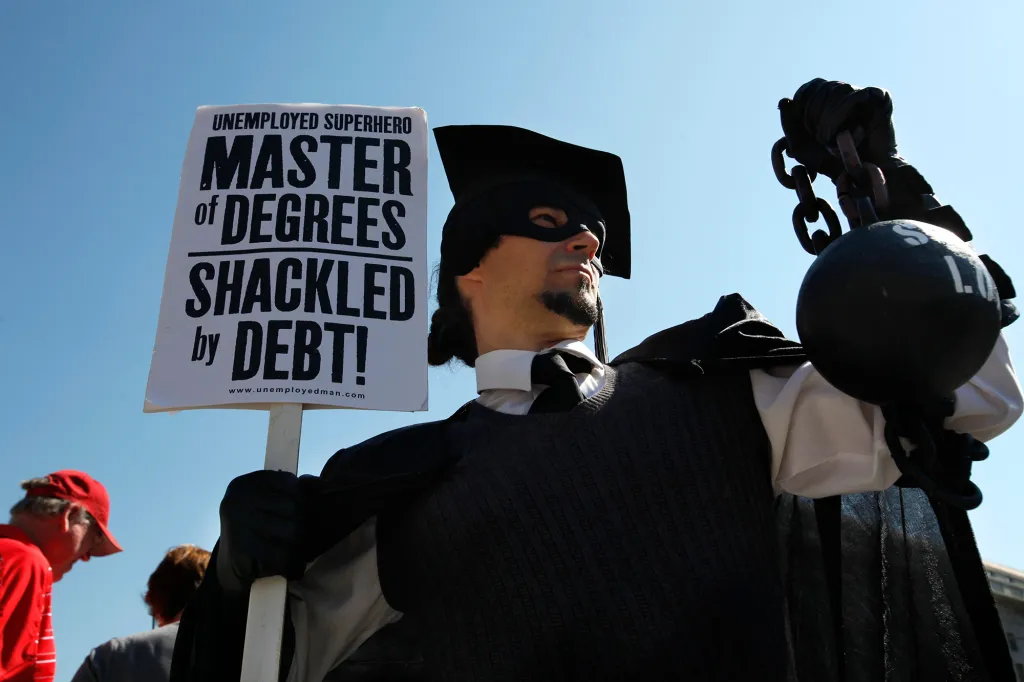 Student debt surges to new records in 2018