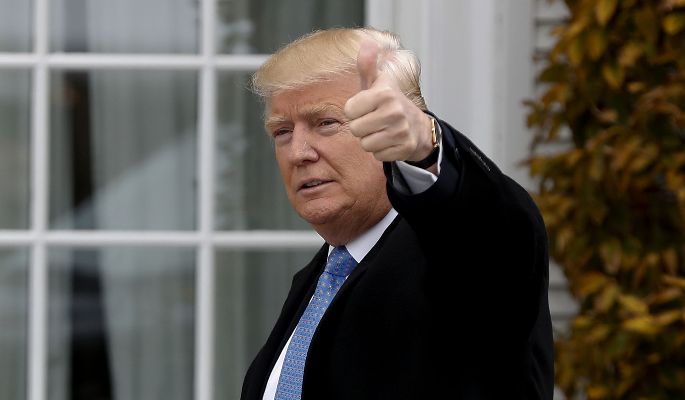 Trump touts cost-effective stay in New Jersey