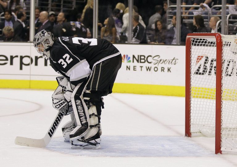   Los Angeles Kings goalie Jonathan Quick reacts after the New Jersey Devils scored their third goal in the third period during Game 4 of the NHL hockey Stanley Cup finals, Wednesday, June 6, 2012, in Los Angeles. The Devils won the game 3-1. (AP Photo/Julie Jacobson)  