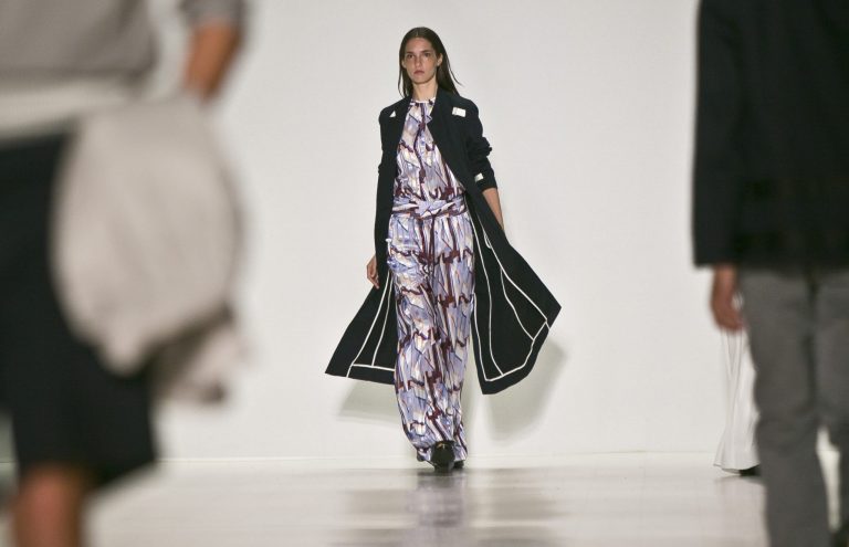 Fashion from the Richard Chai Spring 2015 collection is modeled during Fashion Week on Thursday, Sept. 4, 2014 in New York.  (AP Photo/Bebeto Matthews)