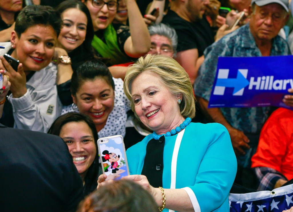 Pro-Clinton groups make aggressive push for Hispanics in Nevada