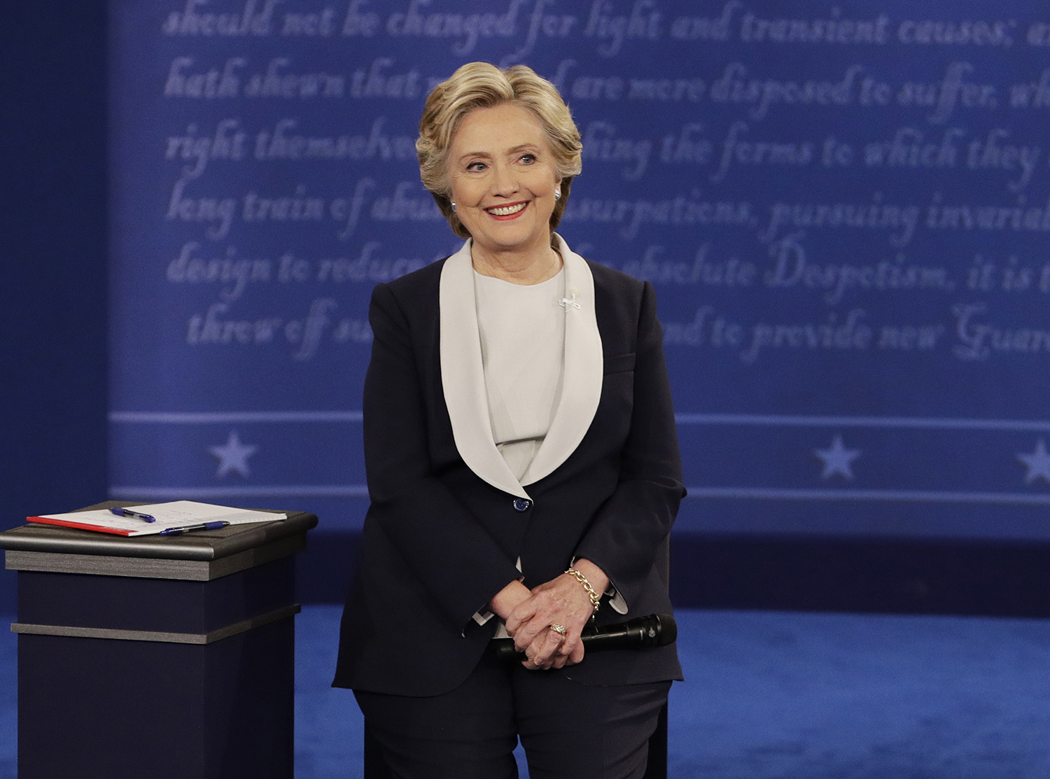 Clinton holds double-digit lead in Va. one month before Election Day