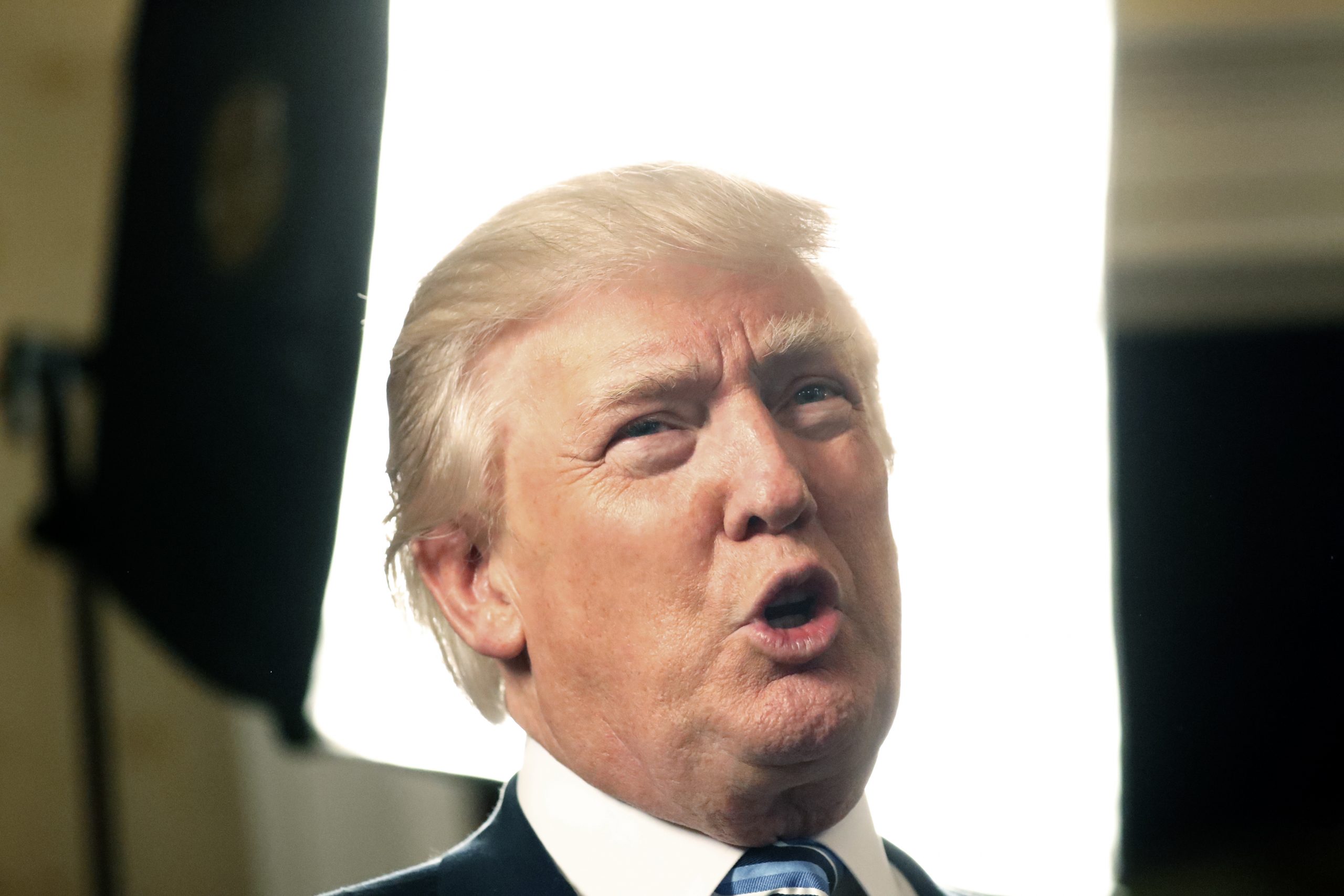 Trump starts ‘busy week’ with manufacturers meeting