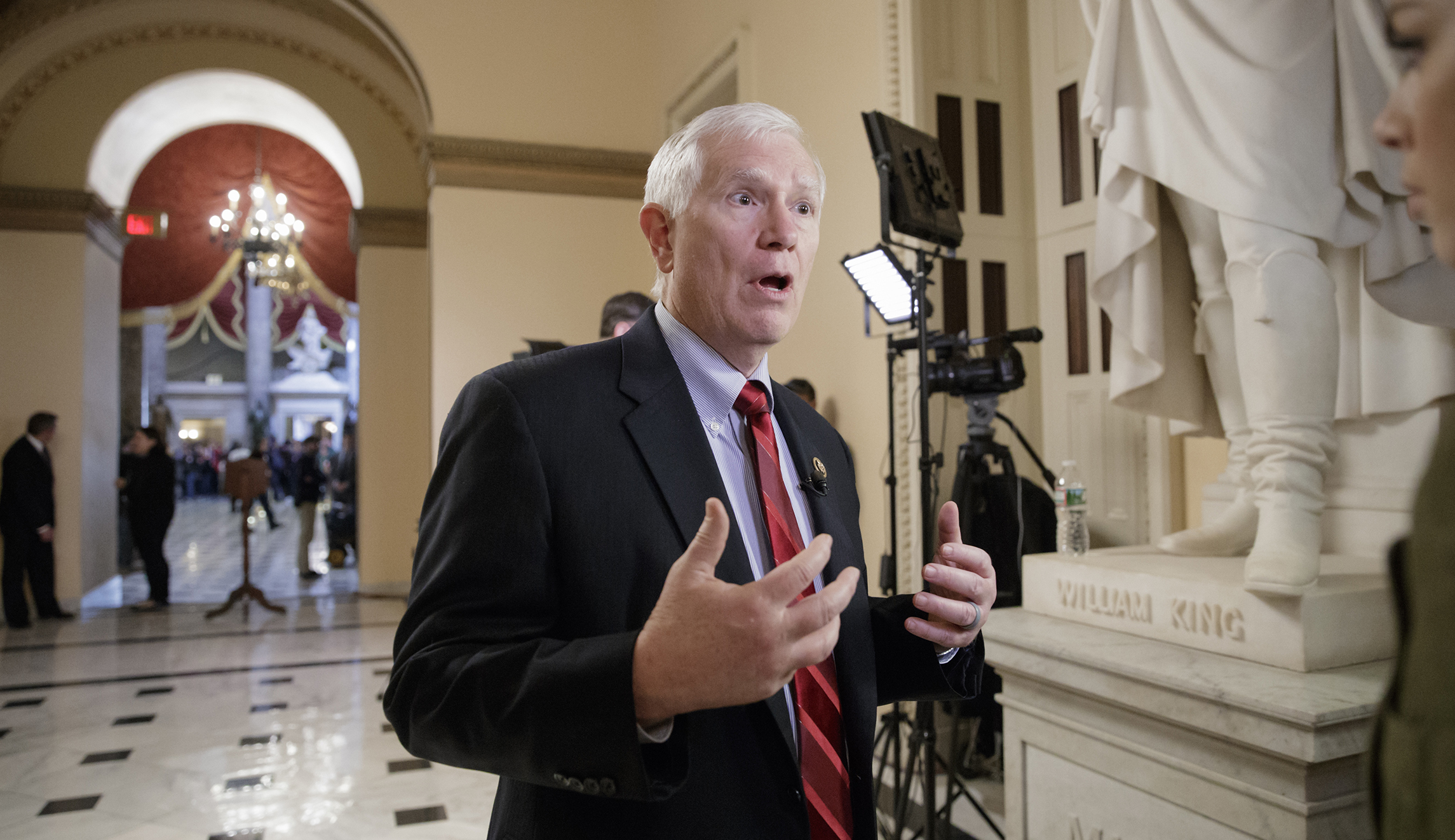 Mitch McConnell super PAC ties Mo Brooks to pro-immigration groups