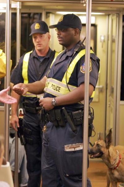 Metro using police positions to guard garages