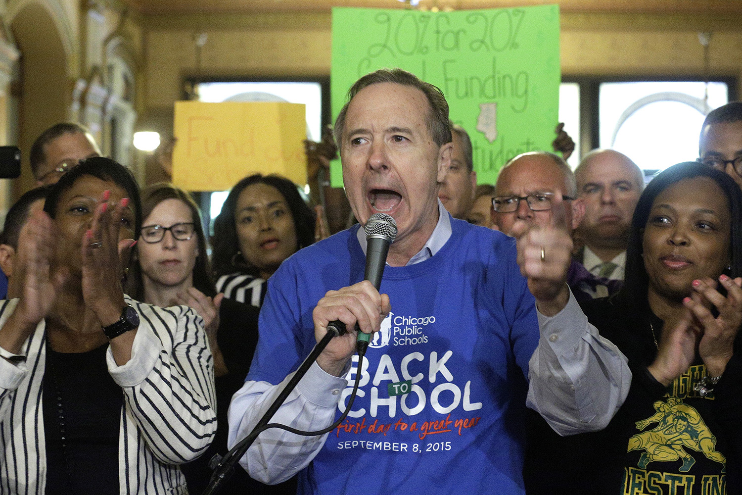 Chicago Public Schools sent a letter home with every pupil trashing Gov. Rauner