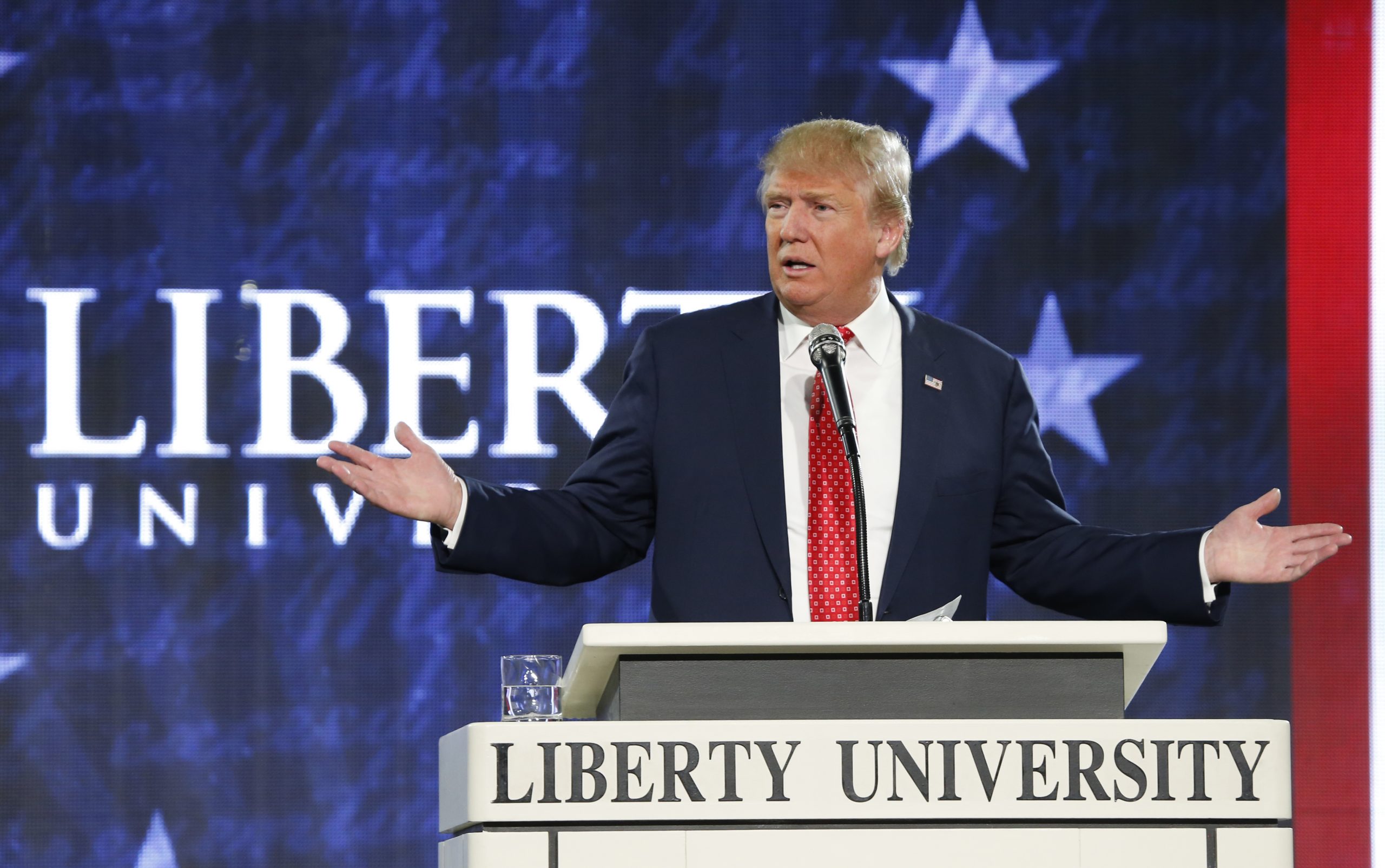 Is Trump doing better than Romney among evangelicals?