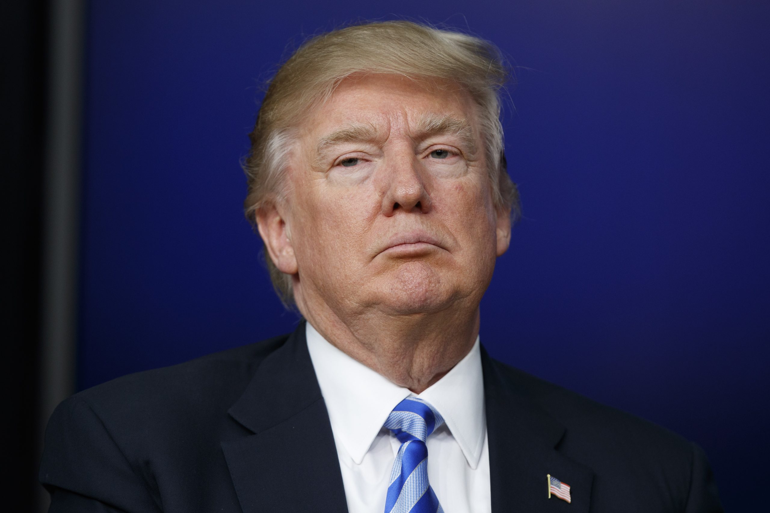 Trump offers to work with Democrats, then criticizes their ‘hatred’