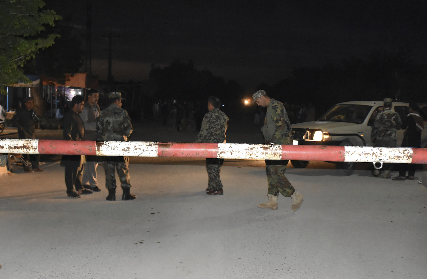 Dozens of Afghan casualties in mosque attack