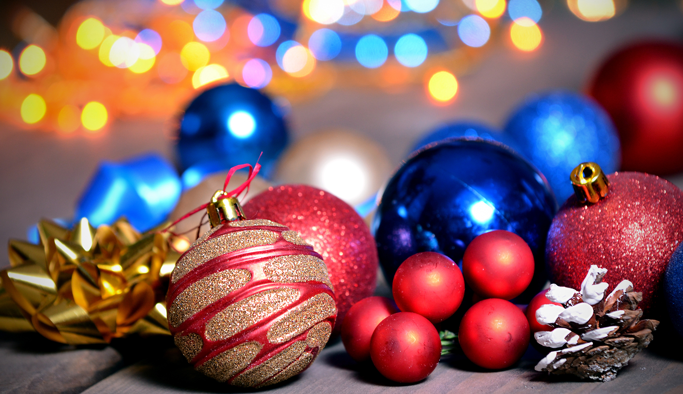 Why does the University of Minnesota hate Christmas and Hanukkah?