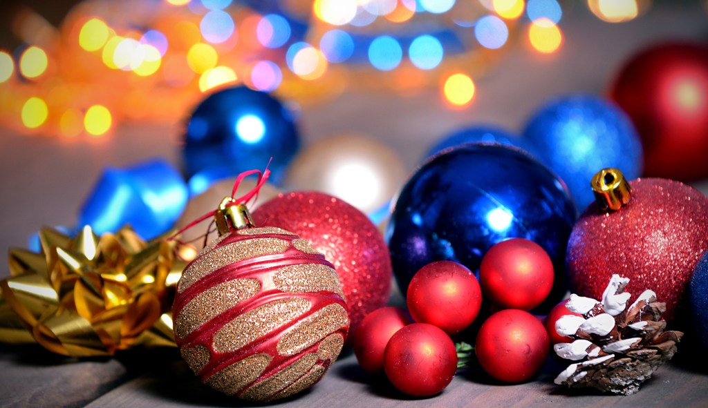 Local government cracks down on employees’ Christmas decor