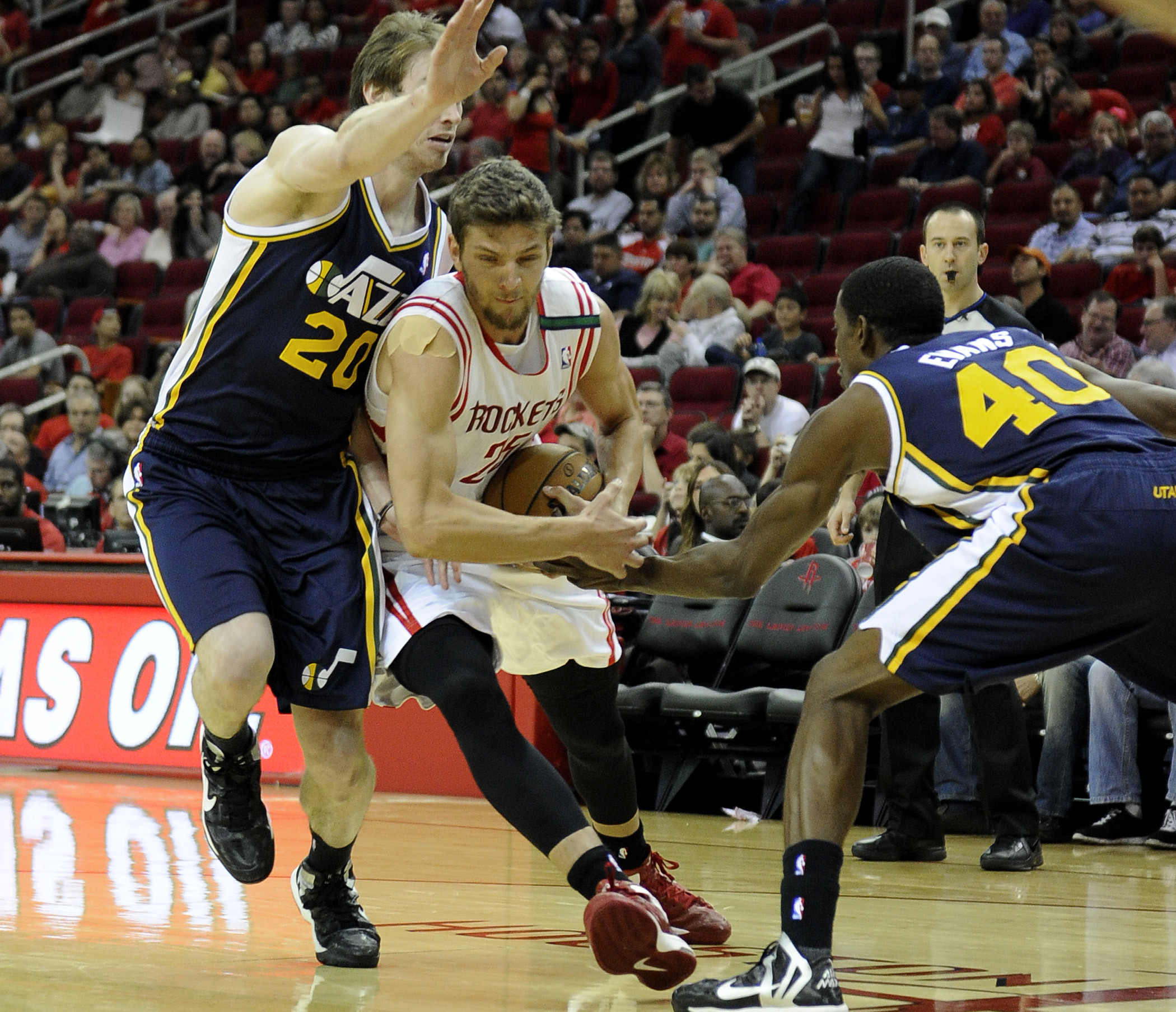 Parsons, Patterson lead Rockets past Jazz