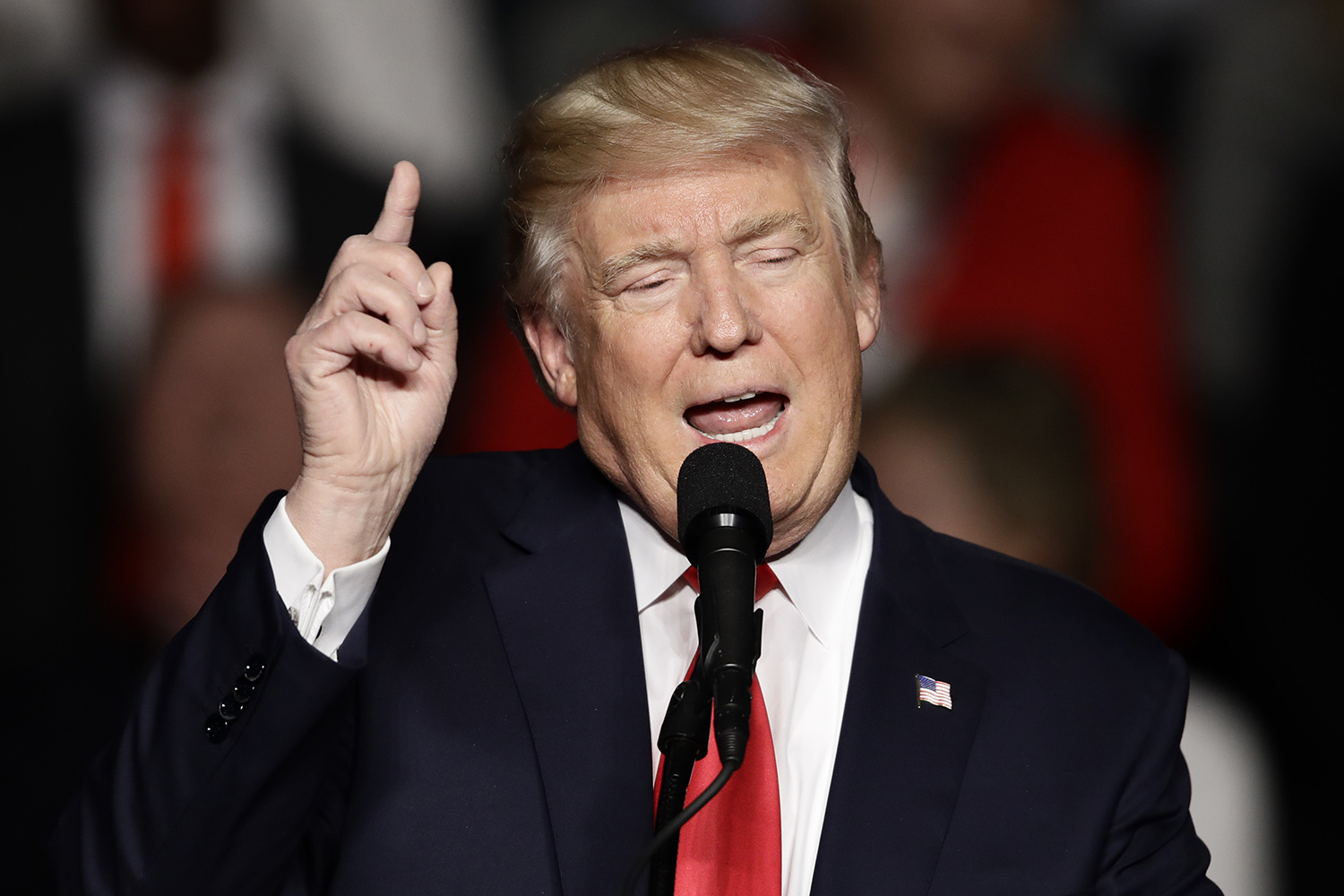 Trump mocks Democrats for what DNC cyberattacks revealed