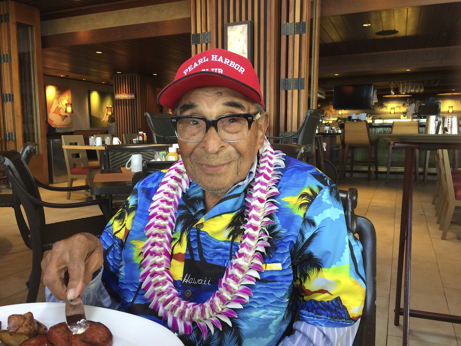 Trump sends happy birthday letter to oldest living Pearl Harbor veteran Ray Chavez, tells him ‘keep going!’
