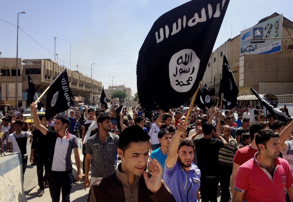 3,000 ISIS members in Syria surrender