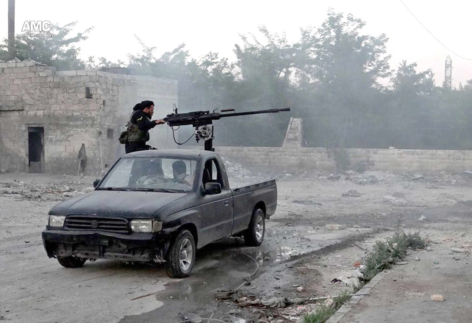 Bipartisan group of Senators call for debate over arming Syrian rebels