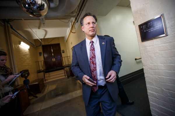 Lawmaker renews call for balanced budget legislation