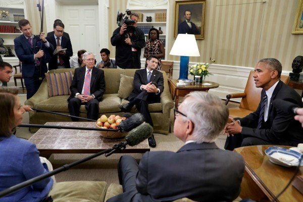 In White House, Ryan warns against ‘omnibus’ spending bill