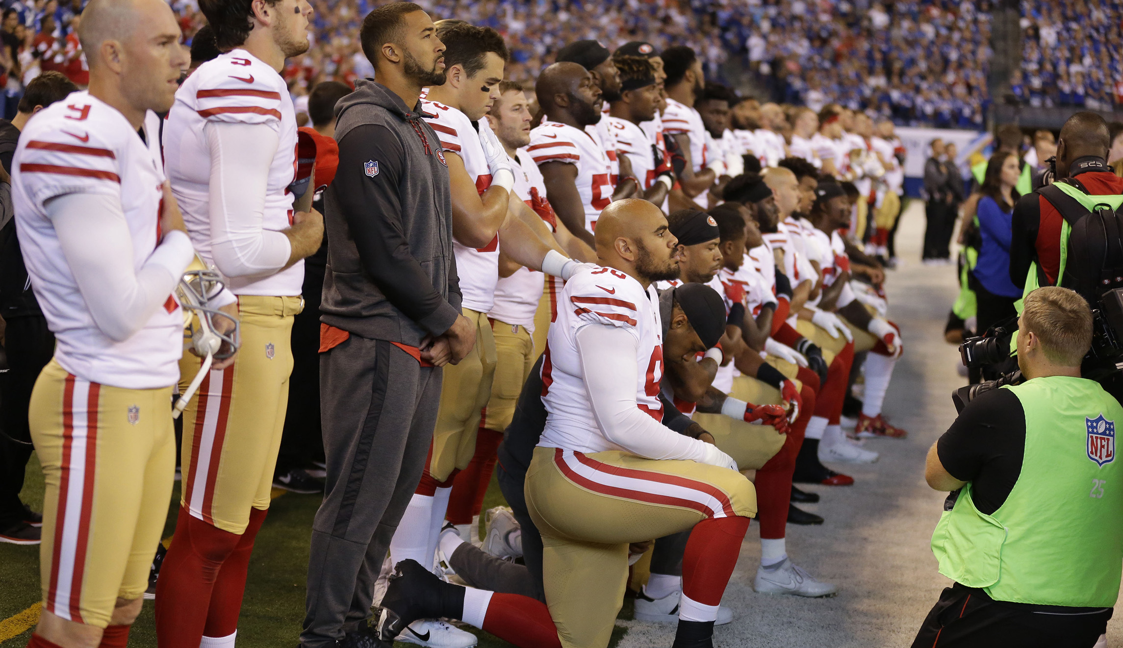 Trump: NFL should not be getting tax breaks when players kneel during anthem