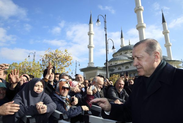 White House leaves ambiguity on Turkish claim Trump cutting off Kurds