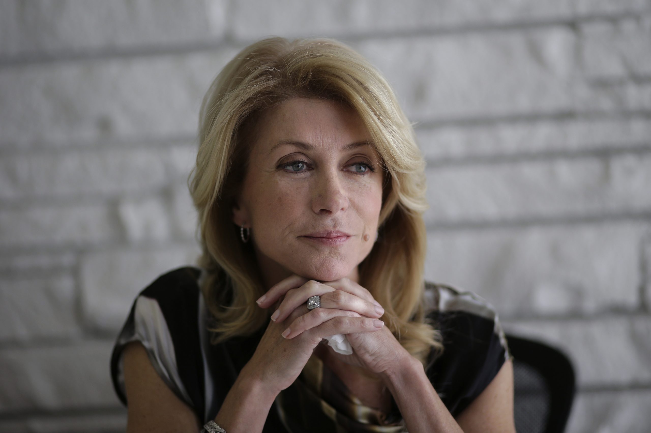 Is Politico telling the full story about Wendy Davis?