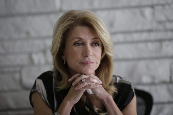 Is Politico telling the full story about Wendy Davis?