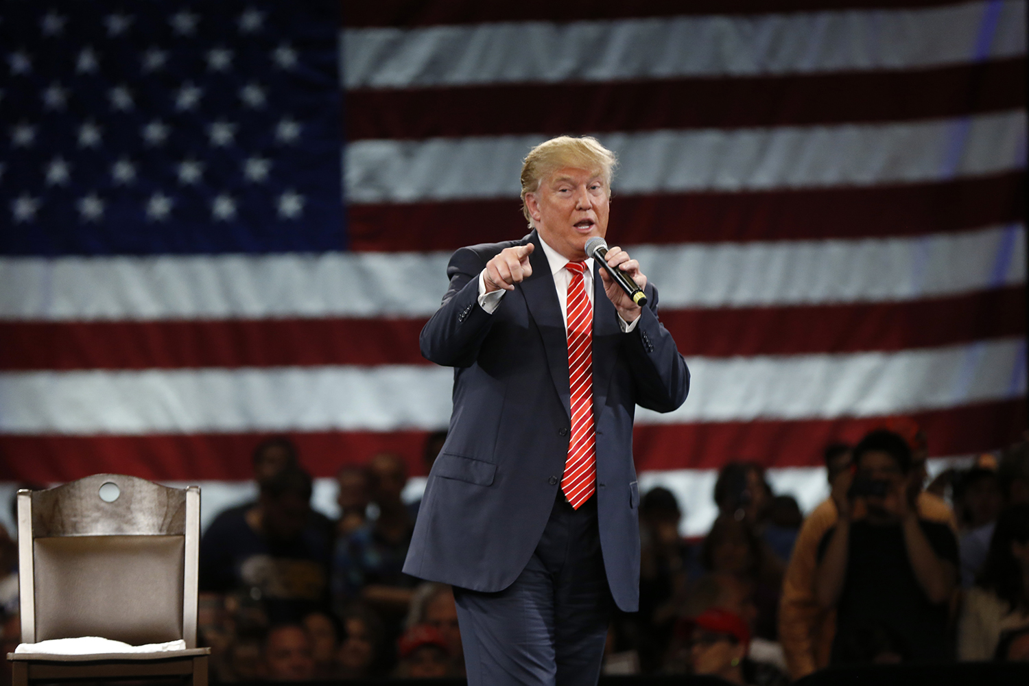 Trump backflips, backs Export-Import Bank