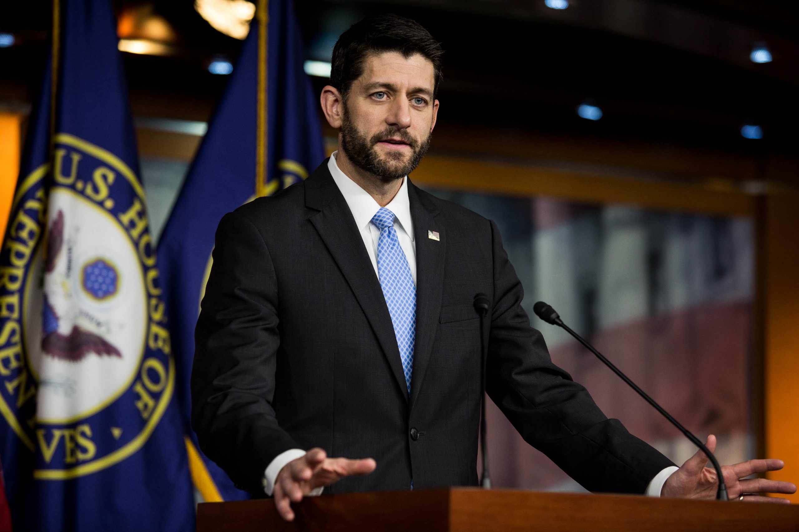 GOP, Dem majorities help pass $1.1 trillion spending bill