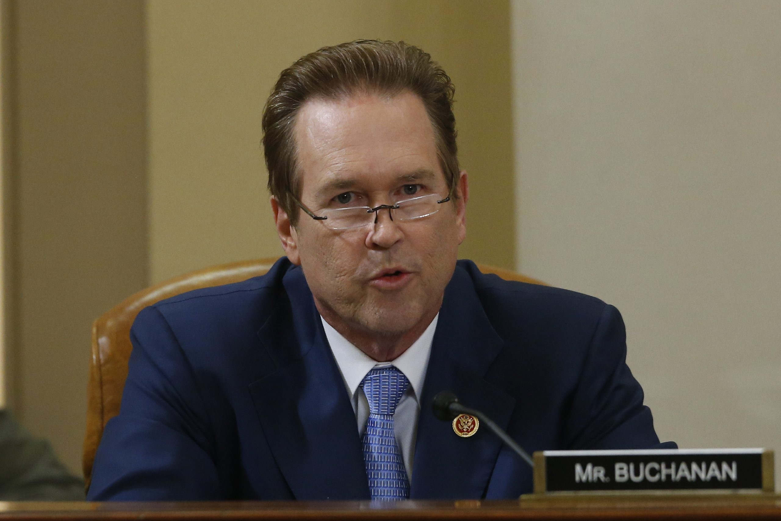 House bill would require immigration officials to check social media
