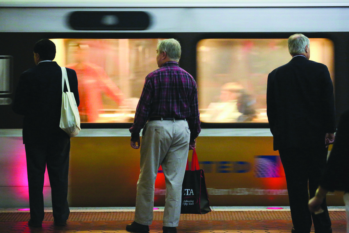 Metro ridership tumbles due to Superstorm Sandy