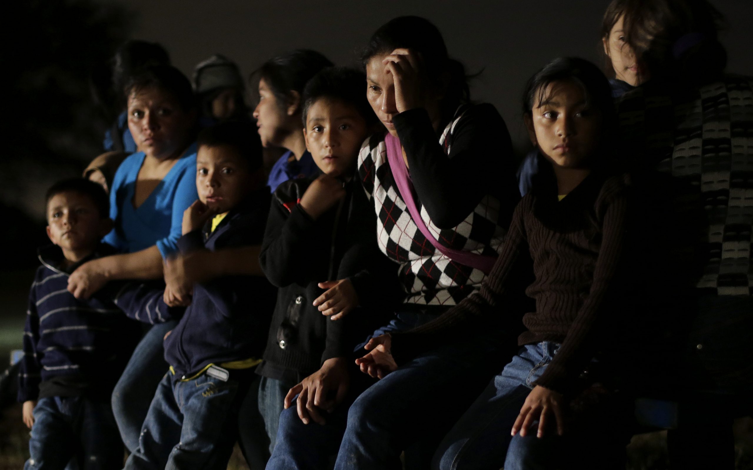 Congress signals it will change law to speed up deportations of children