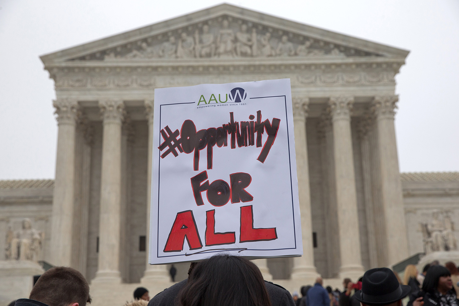 How are black conservatives reacting to the SCOTUS affirmative action decision?