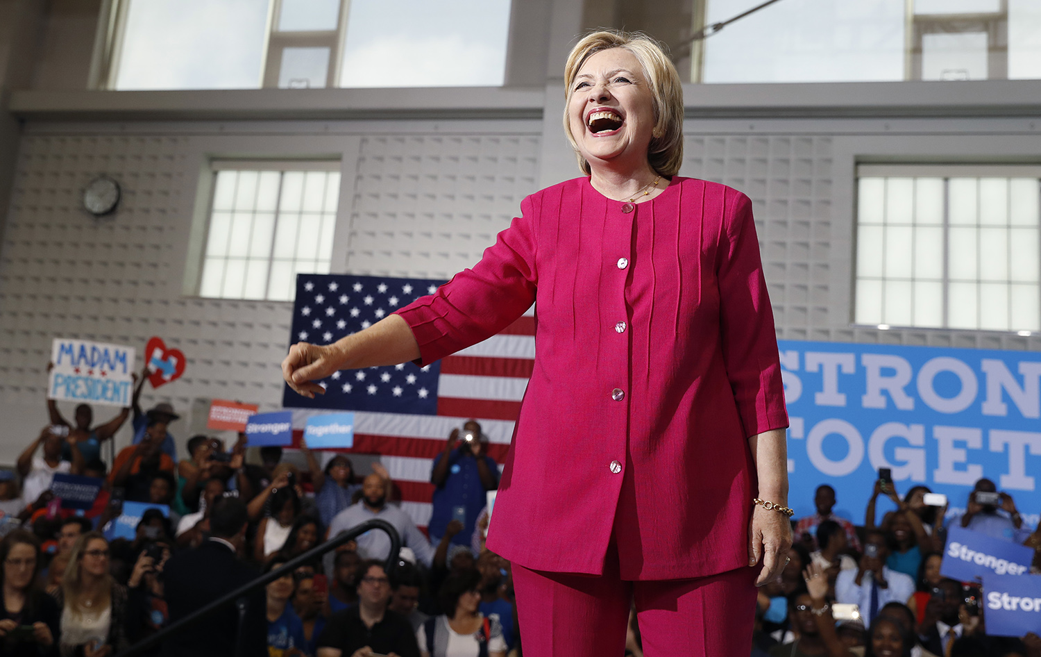Former Romney finance chair to vote for Clinton