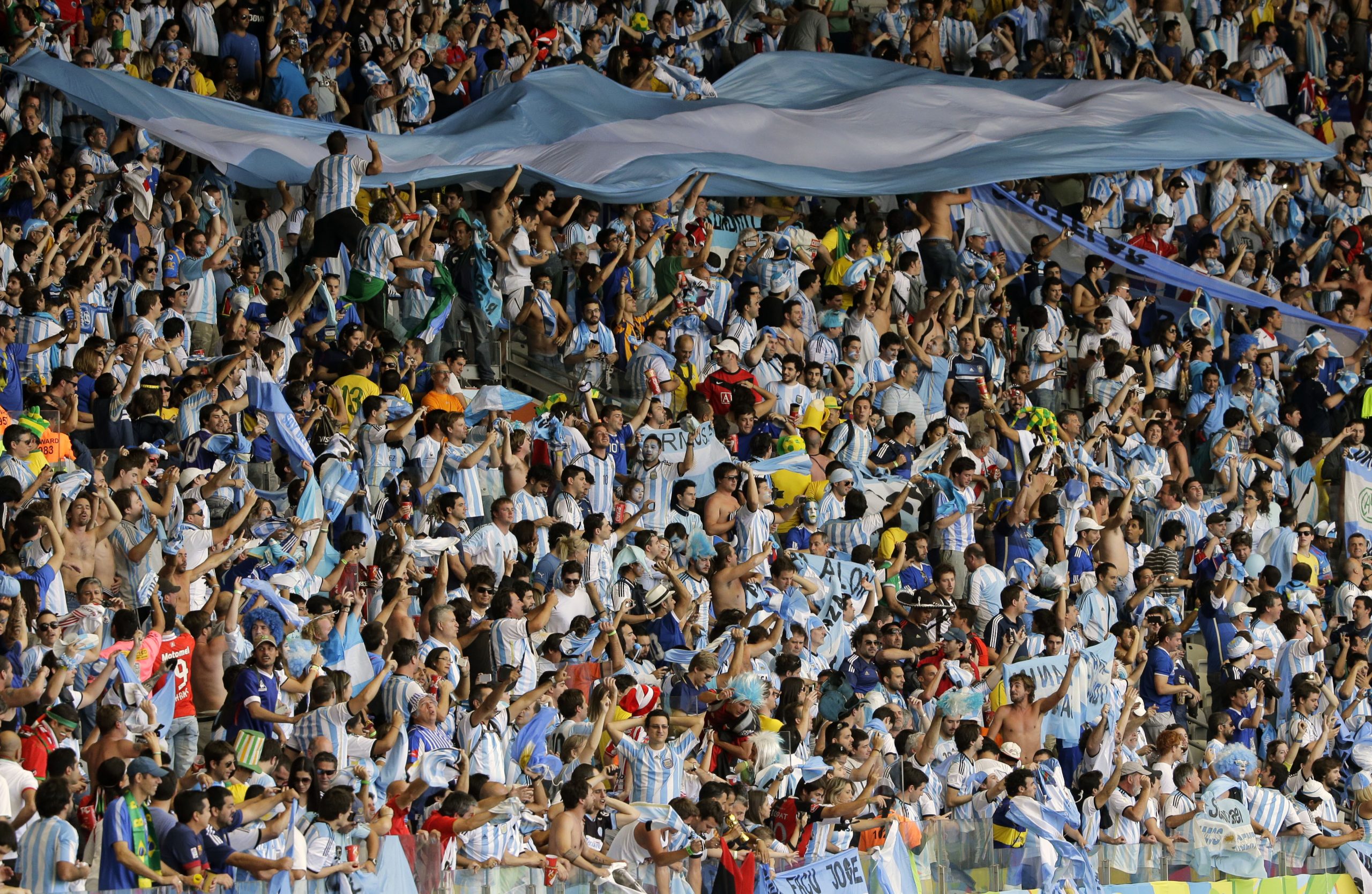 Porto Alegre braces for 80,000 Argentine fans