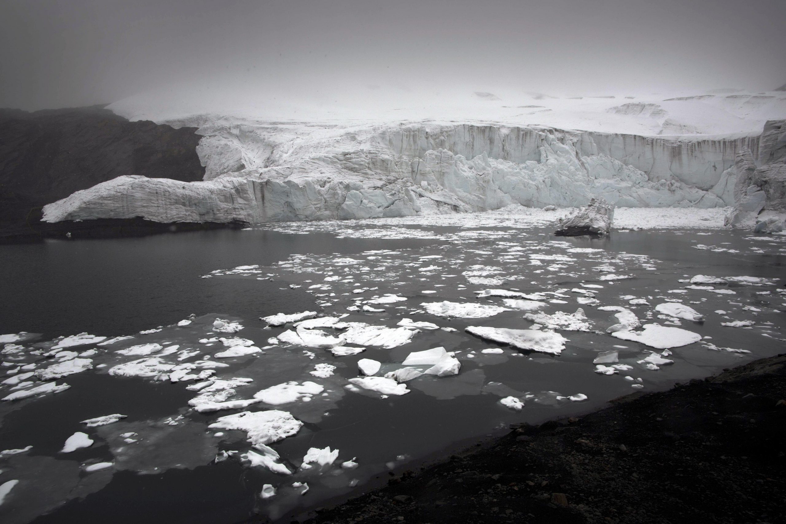 New poll shows huge partisan split on climate change