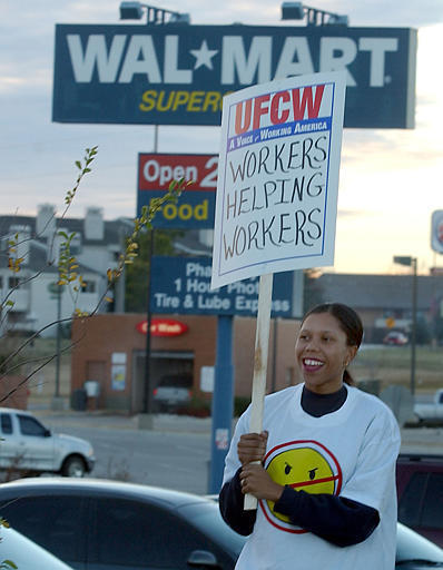 Wal-Mart, bribery, politicians, and bureaucrats